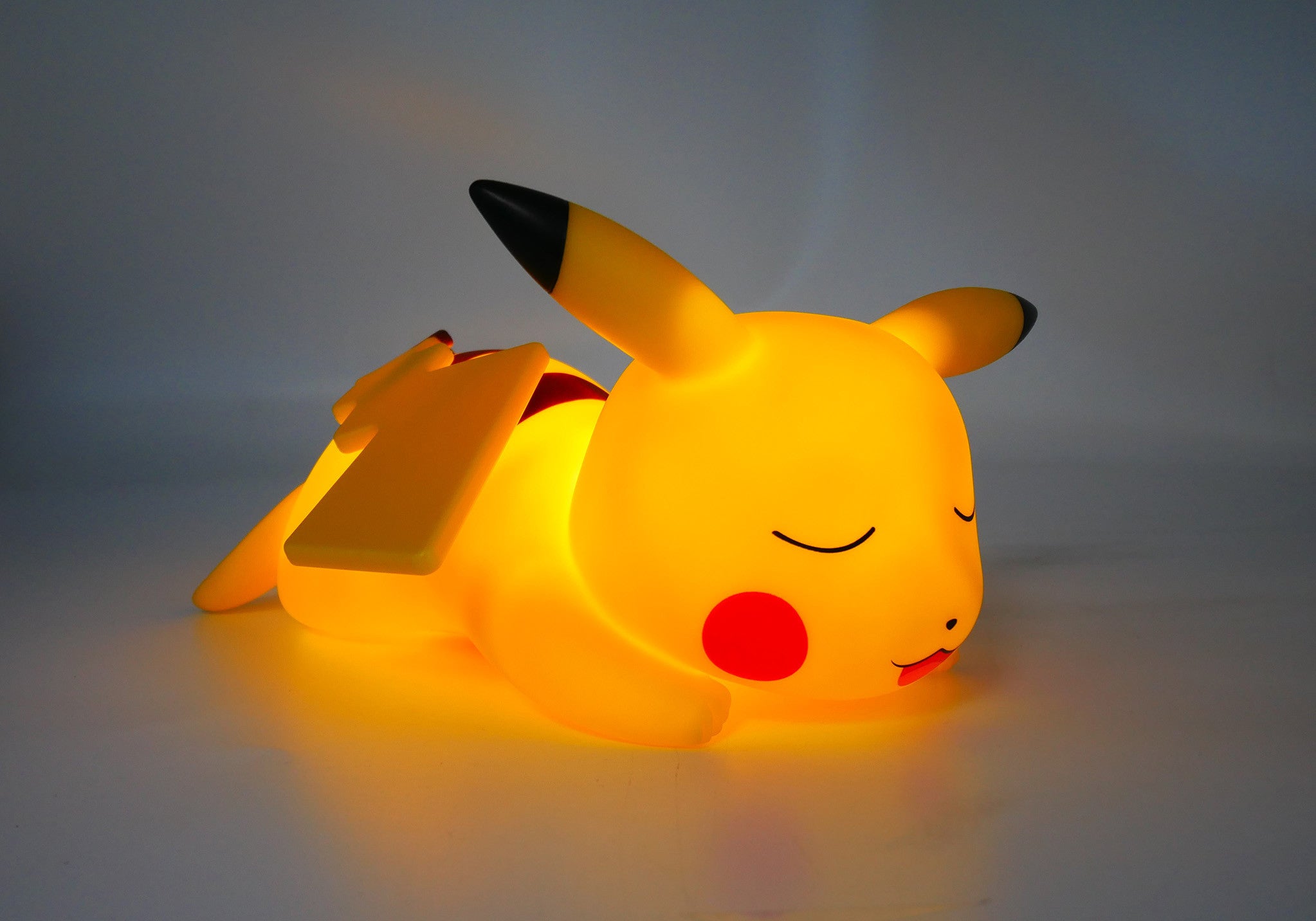 Figurine Lumineuse Pikachu Endormi - Pokémon